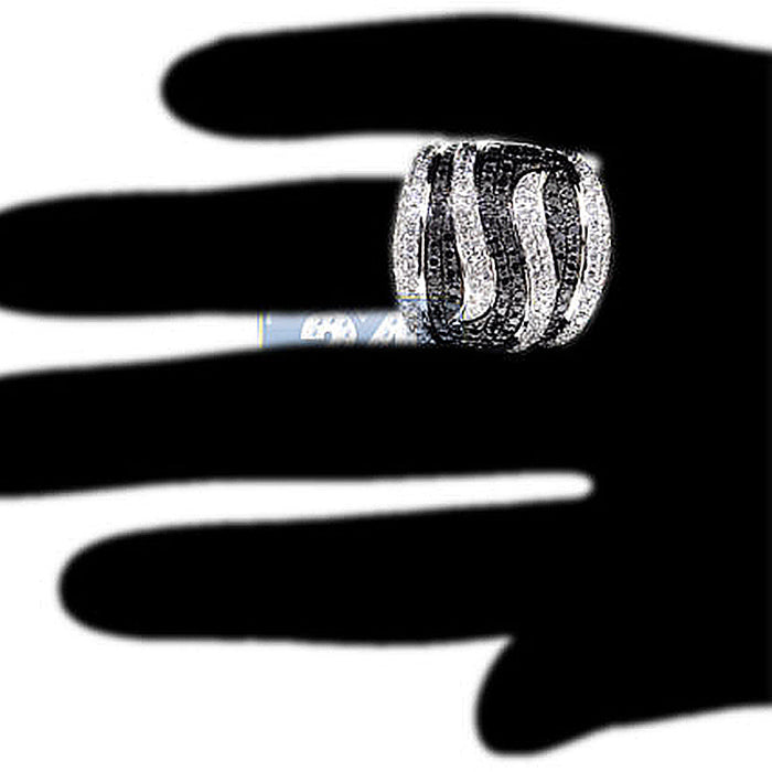 Zircon Ring With Diamonds