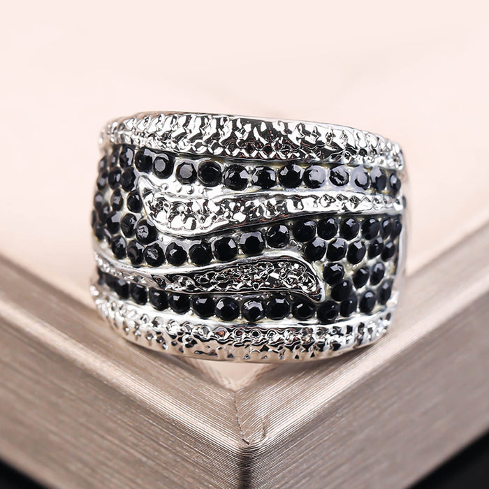 Zircon Ring With Diamonds